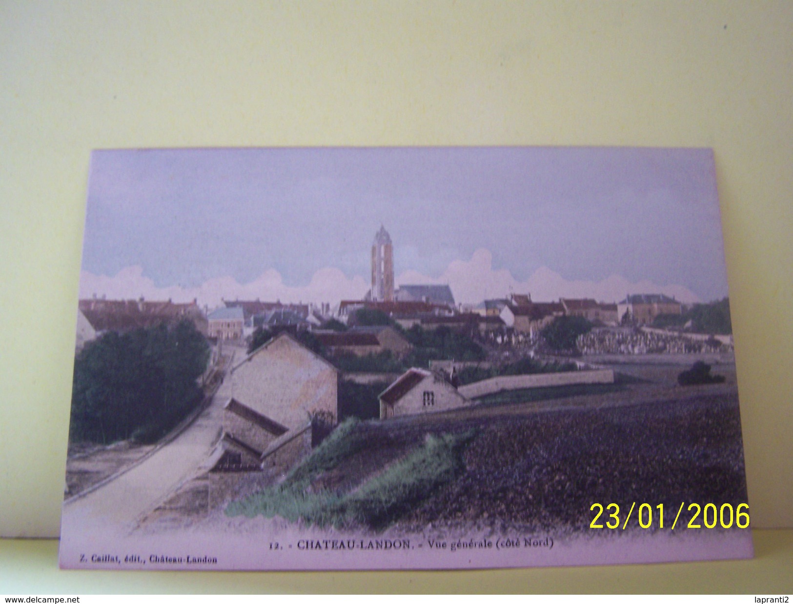 CHATEAU-LANDON (SEINE ET MARNE) VUE GENERALE, COTE NORD.