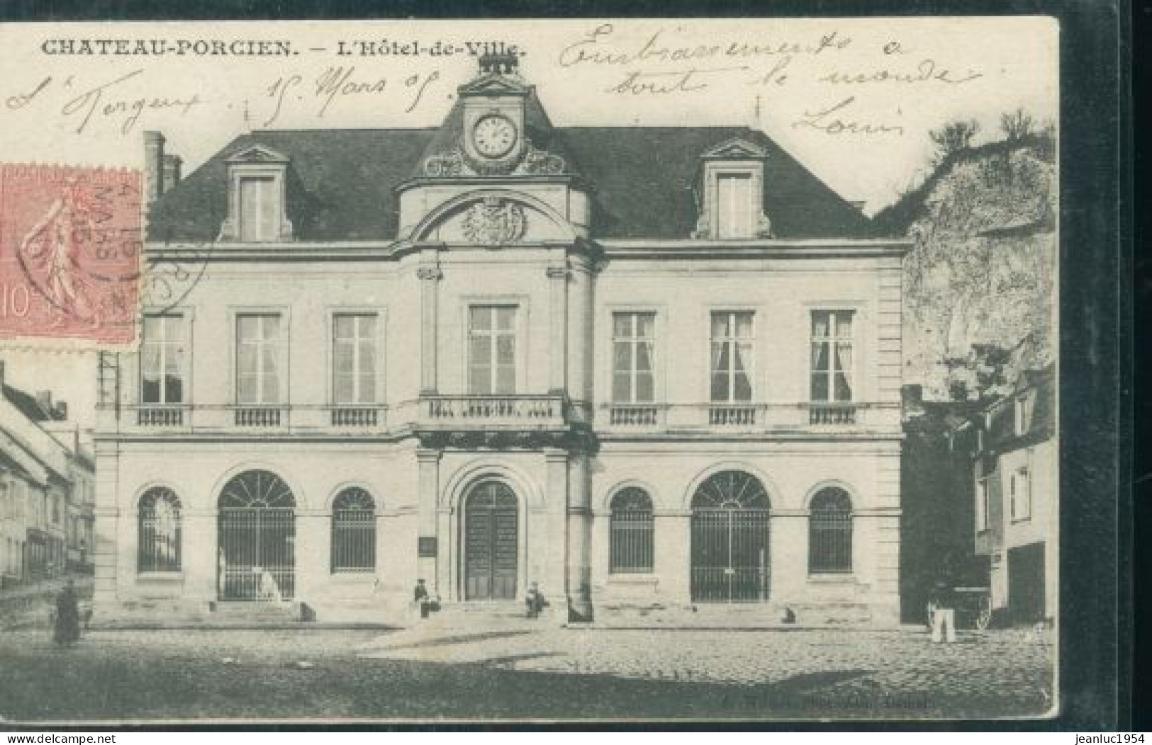 CHATEAU PORCIEN MAIRIE