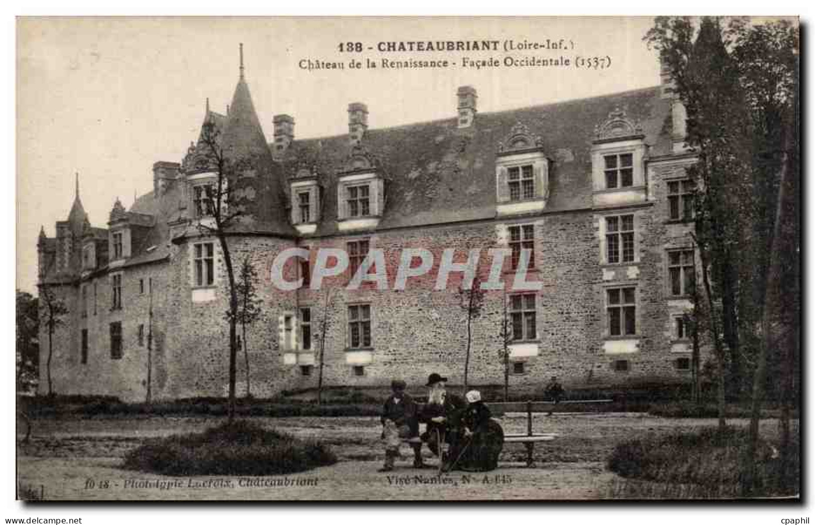 Chateaubriant CPA Chateau de la Renaissance Animee