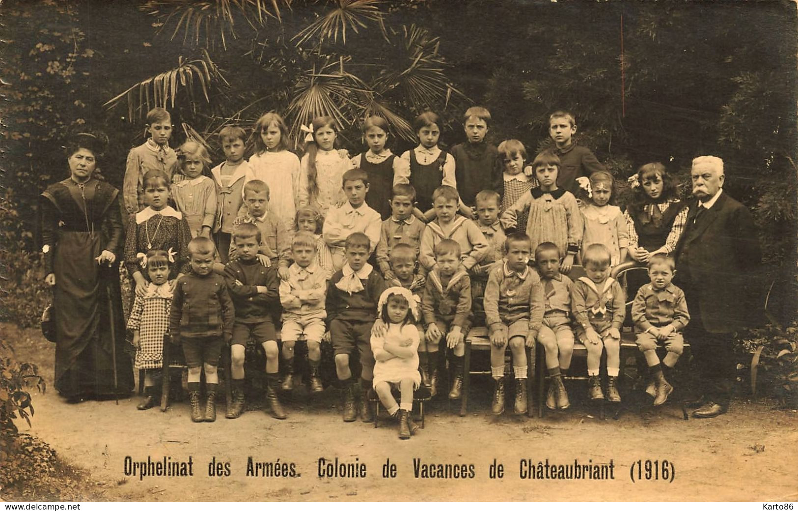 chateaubriant * RARE carte photo * orphelinat des armées , colonie de vacances de Châteaubriant 1916