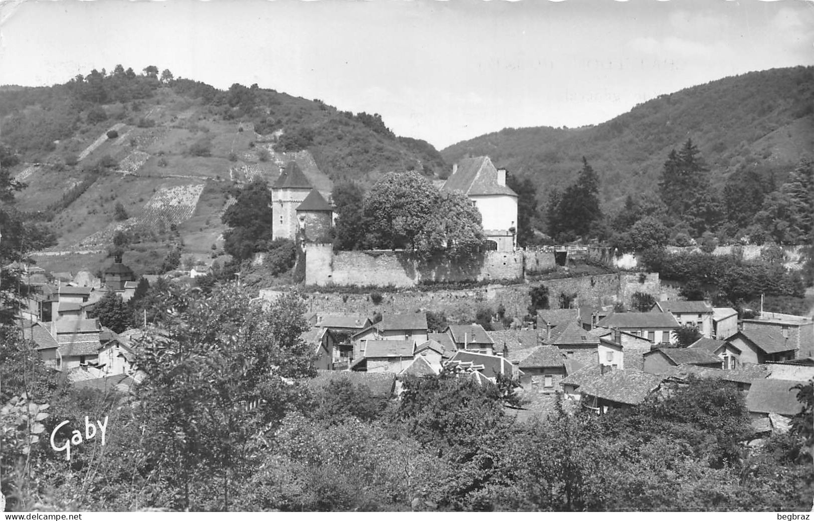 CHATELDON    VUE GENERALE
