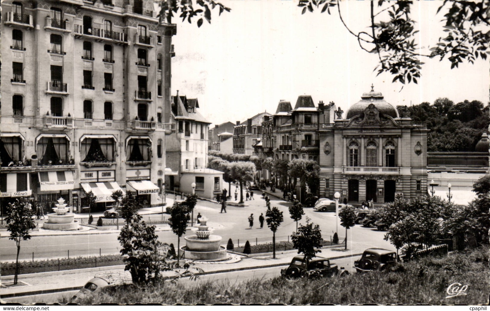 Chatelguyon -Chatel - Guyon - Place Brosson - CPA