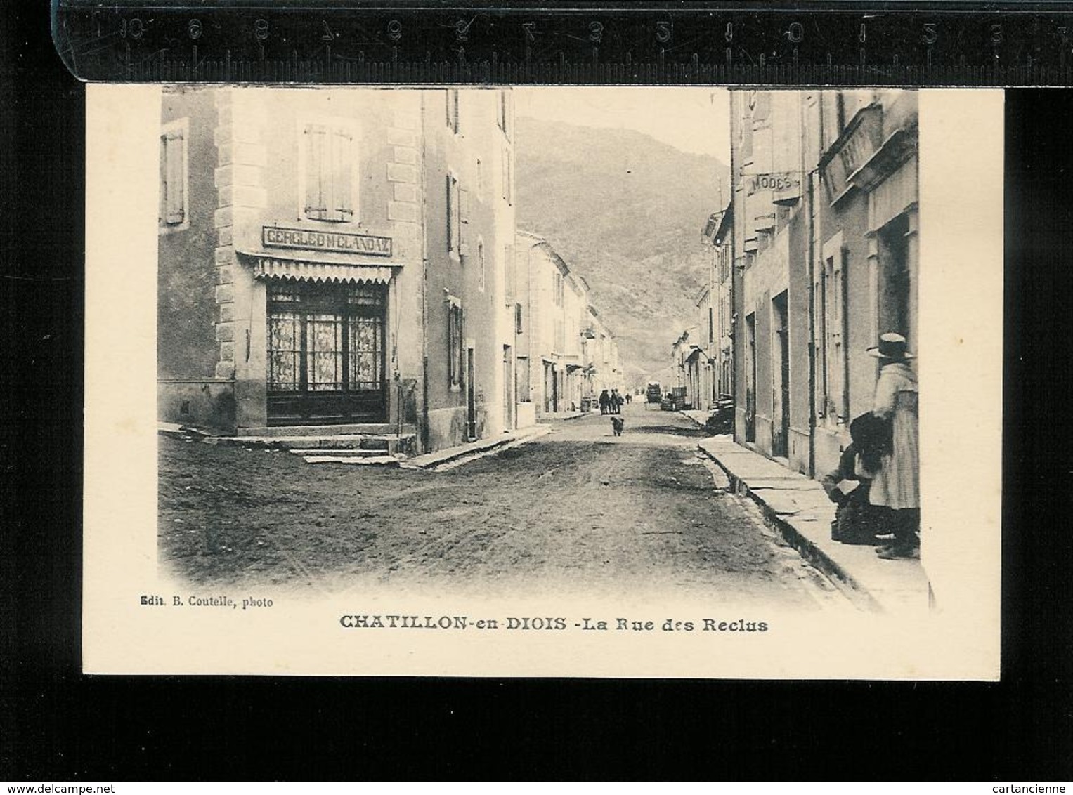 CHATILLON-EN-DIOIS - La rue des reclus