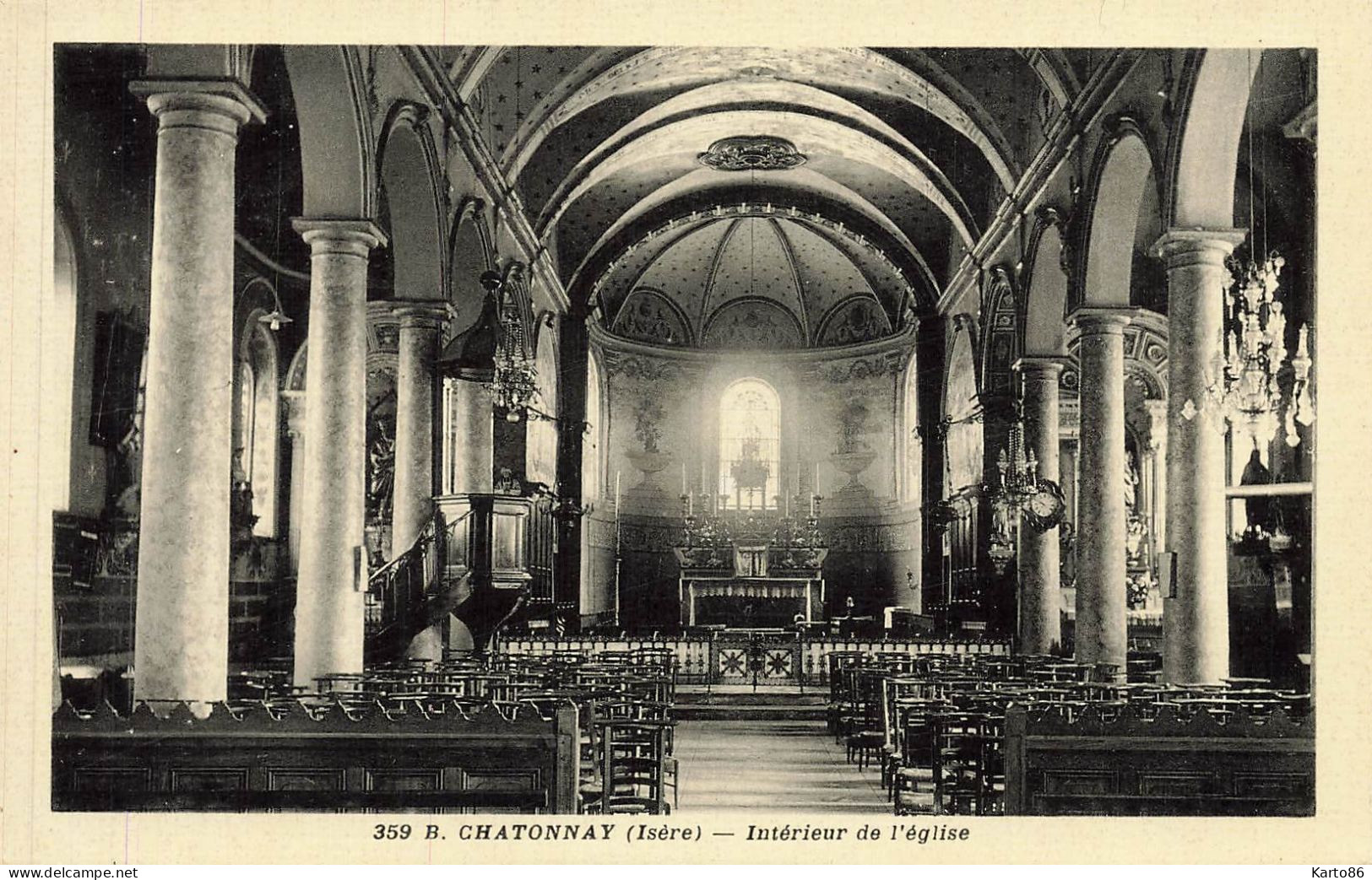 châtonnay * intérieur de l'église du village