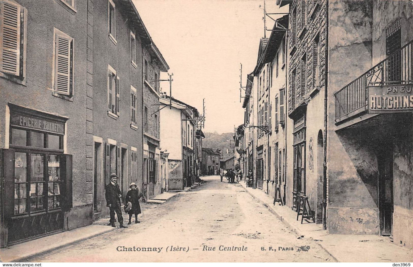CHATONNAY (Isère) - Rue Centrale - Epicerie Bonnet, Publicité Pneu Hutchinson