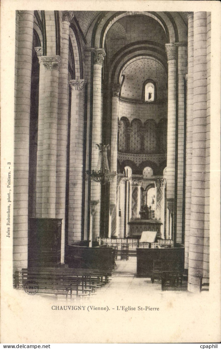 Chauvigny CPA L'eglise Saint Pierre