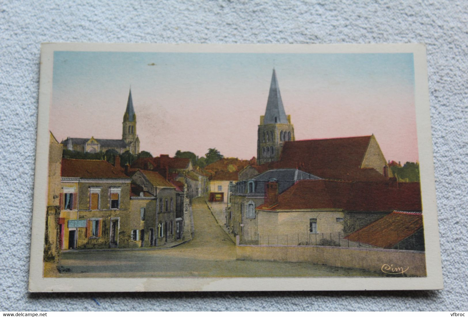 Chemille, le bas de la ville et l'avenue de la mairie, Maine et Loire 49