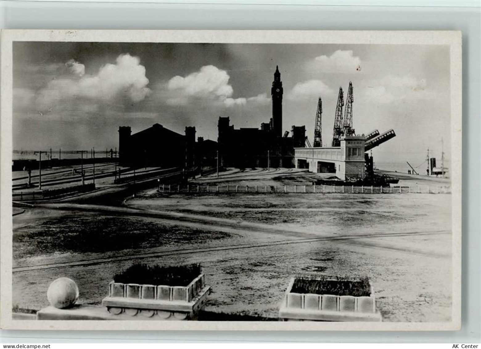 Cherbourg-Octeville Bahnhof Frankreich - 13119376