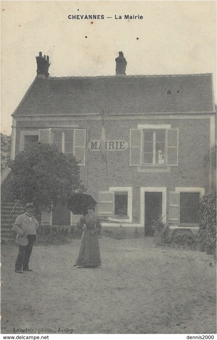 CHEVANNES -la Mairie - photo , Langlois