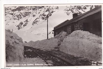CILE - LOS ANDES ESTACION PORTILLO FOTO MORA