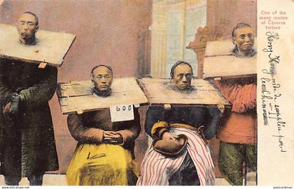 China - One of the many modes of Chinese torture - Publ. The Hongkong Pictorial Postcard Co.