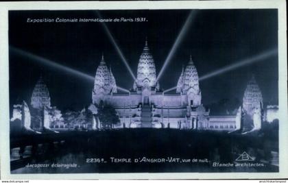 CPA Angkor Wat Kambodscha, Nachtansicht des Angkor Wat mit Lichtern, Exposition Coloniale Inter...