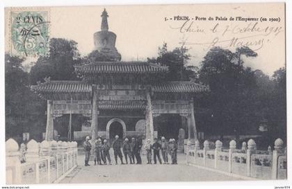 CPA Chine. PEKIN, Porte du Palais de l' Empereur, Octobre 1913 pour le commandant Rouvellou Limoges