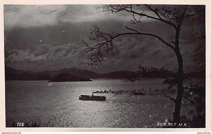 China - HONG-KONG - Sunset - REAL PHOTO - Publ. unknown