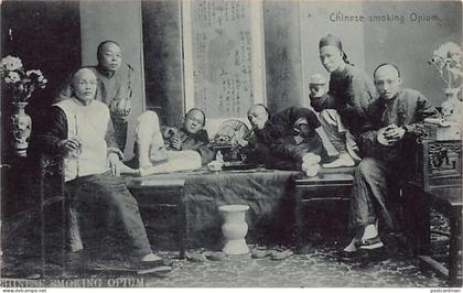 China - Chinese smoking opium - Publ. M. Sternberg
