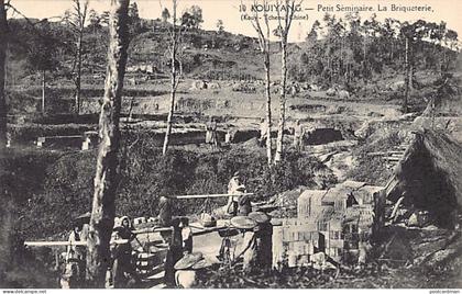 China - GUIYANG Kouiyang - Small seminar - The brickworks - Publ. Missions Étrangères de Paris 10