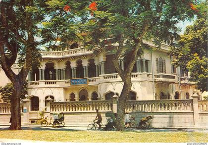 Lot137  china macau macao residence of dr sun yet sen bike