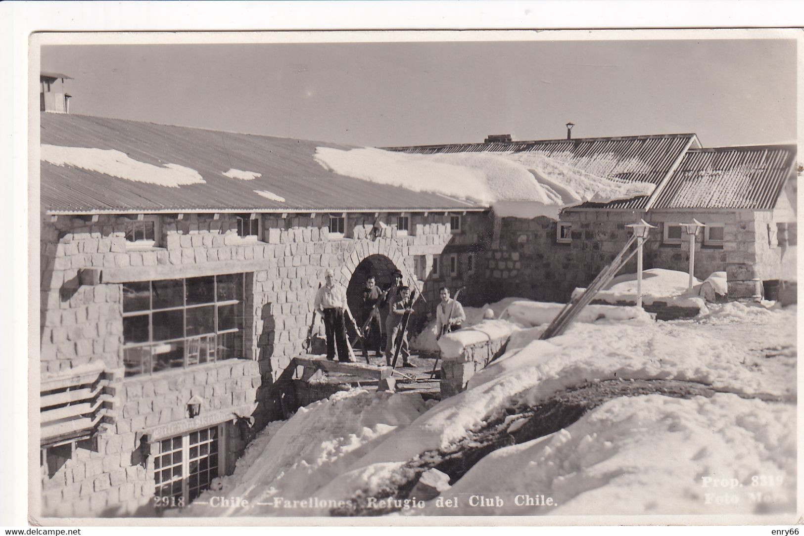 CILE - FARELLONES REFUGIO DEL CLUB CILE FOTO MORA