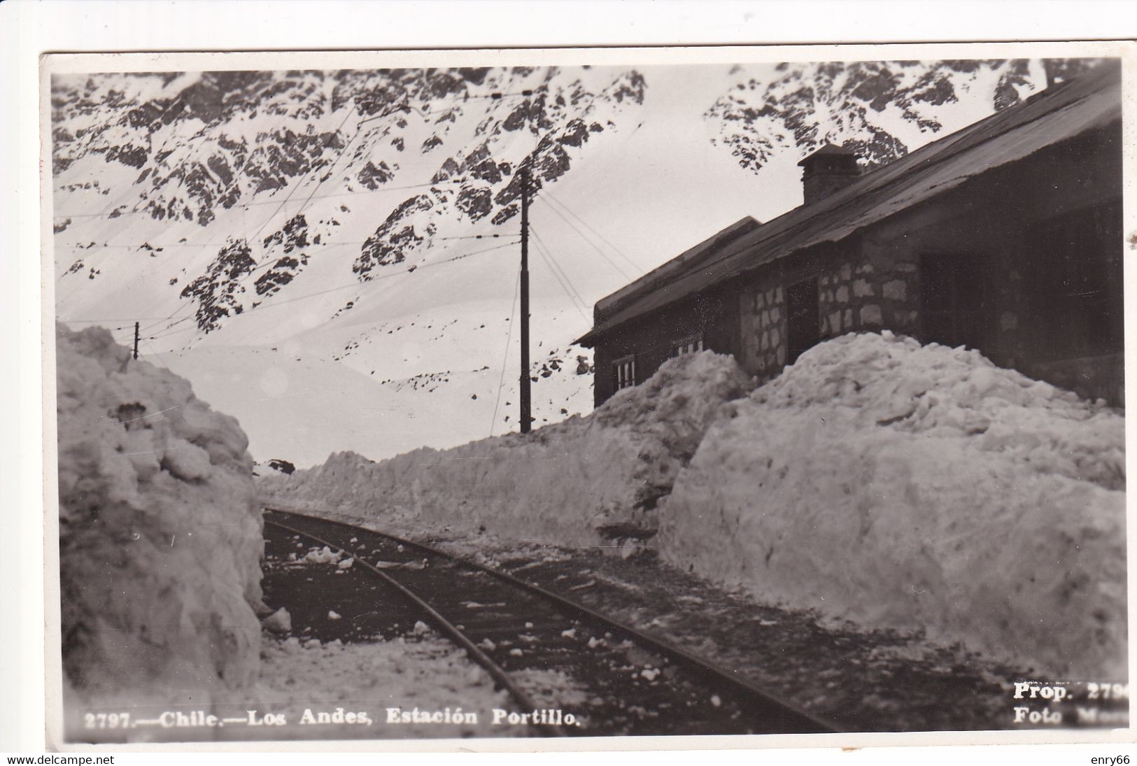 CILE - LOS ANDES ESTACION PORTILLO FOTO MORA