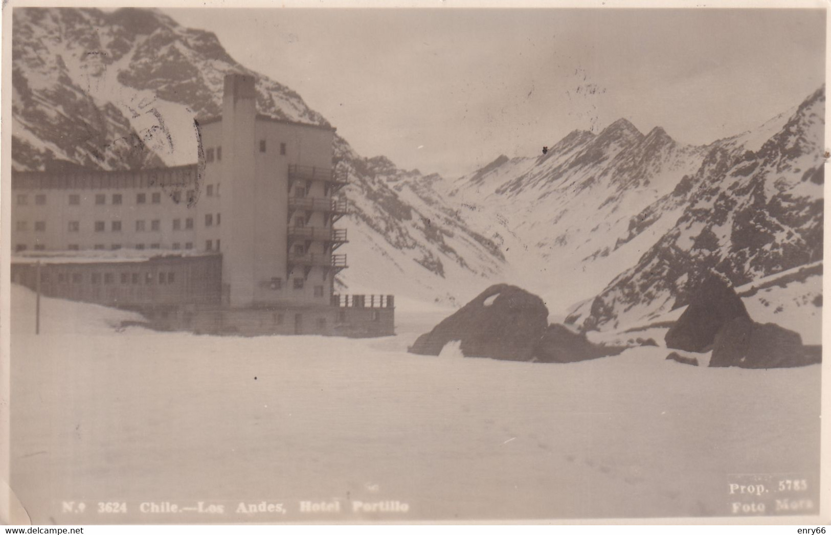 CILE -LOS ANDES HOTEL PORTILLO FOTO MORA