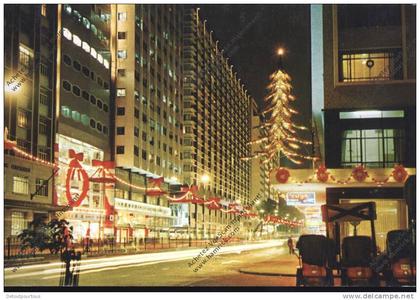 HONG KONG  Christmas night in Hong Kong  ( Nathan road ? Kowloon ? )