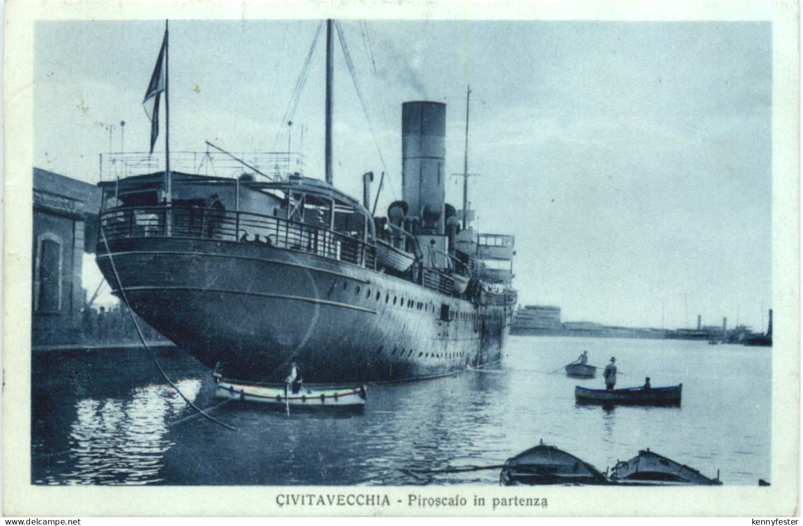 Civitavecchia - Piroscafo in partenza