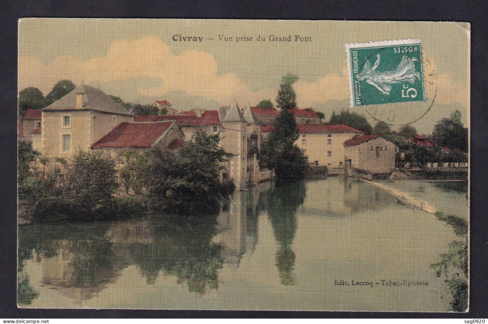 Civray-Vue prise du Grand Pont