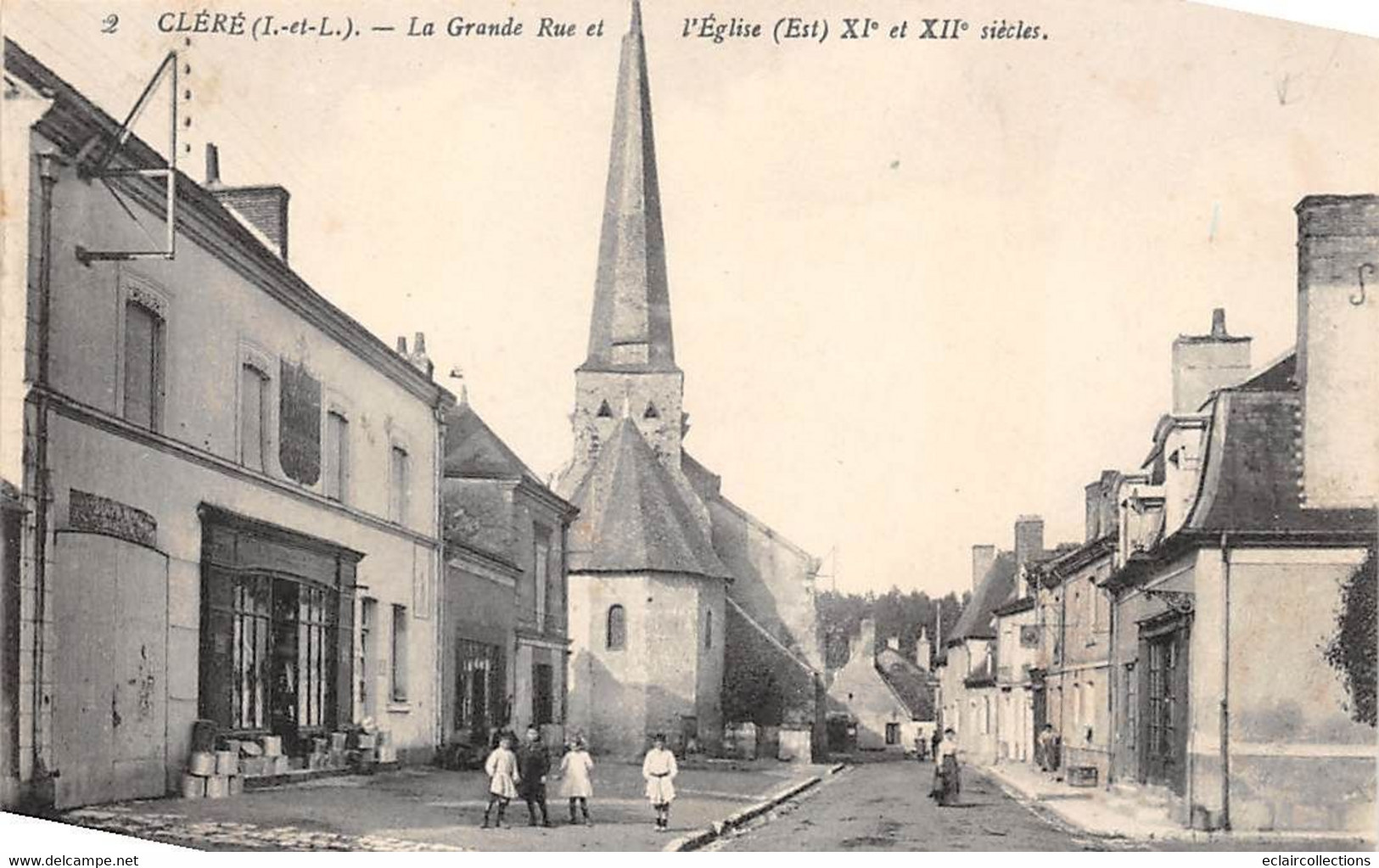 Cléré-les-Pins    37         Grande rue , l'église, Commerce      (voir scan)