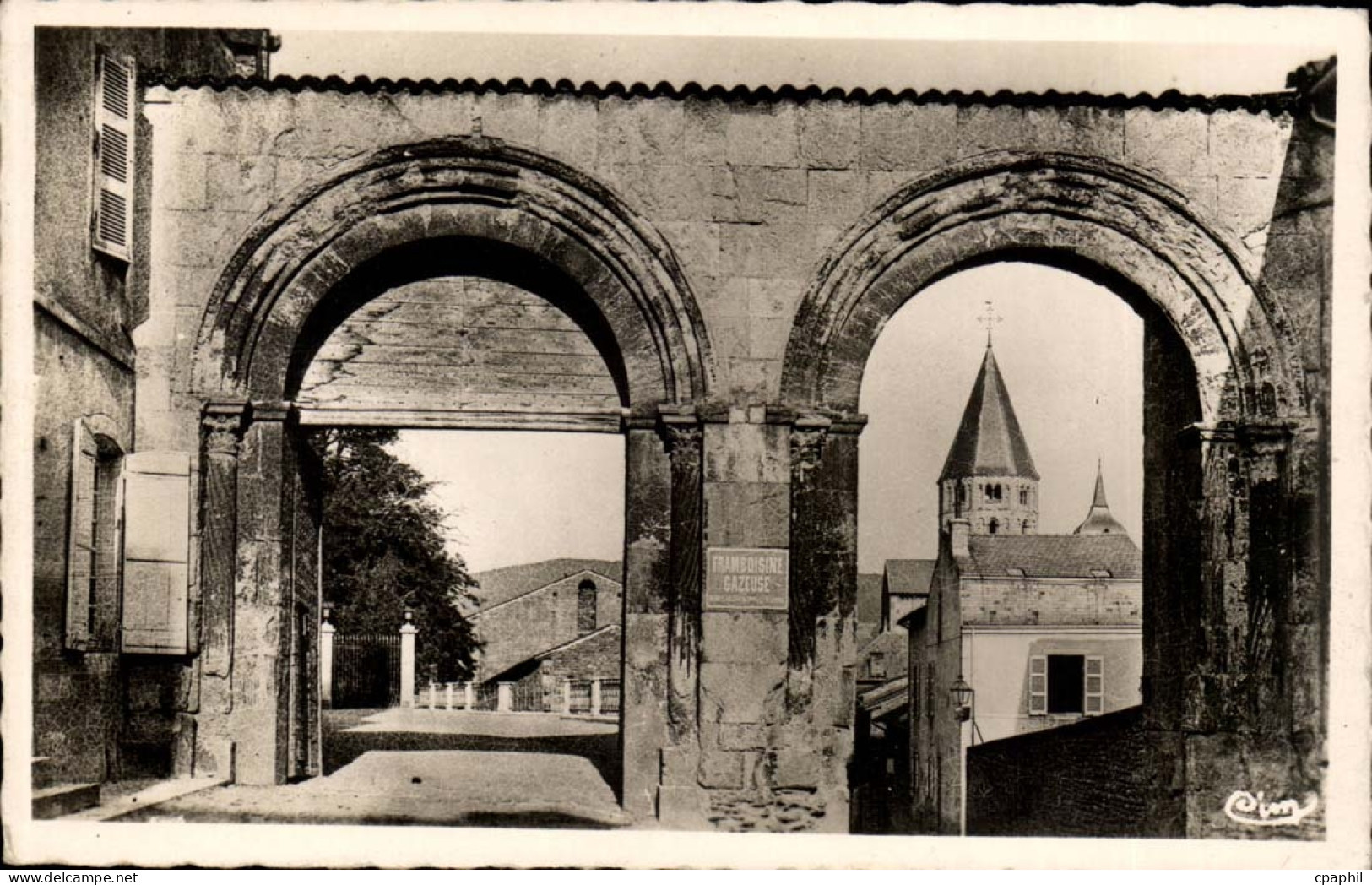 cluny CPA Portes abbatiales