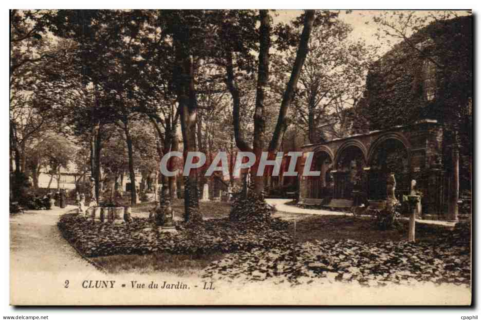 Cluny - Vue du Jardin CPA