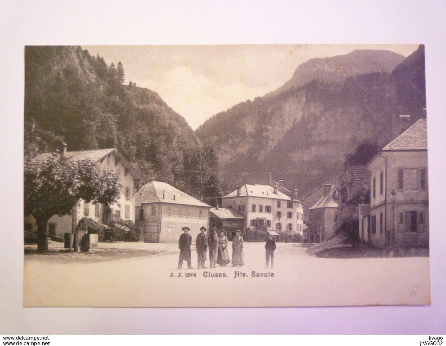 CLUSES  (Haute-Savoie)