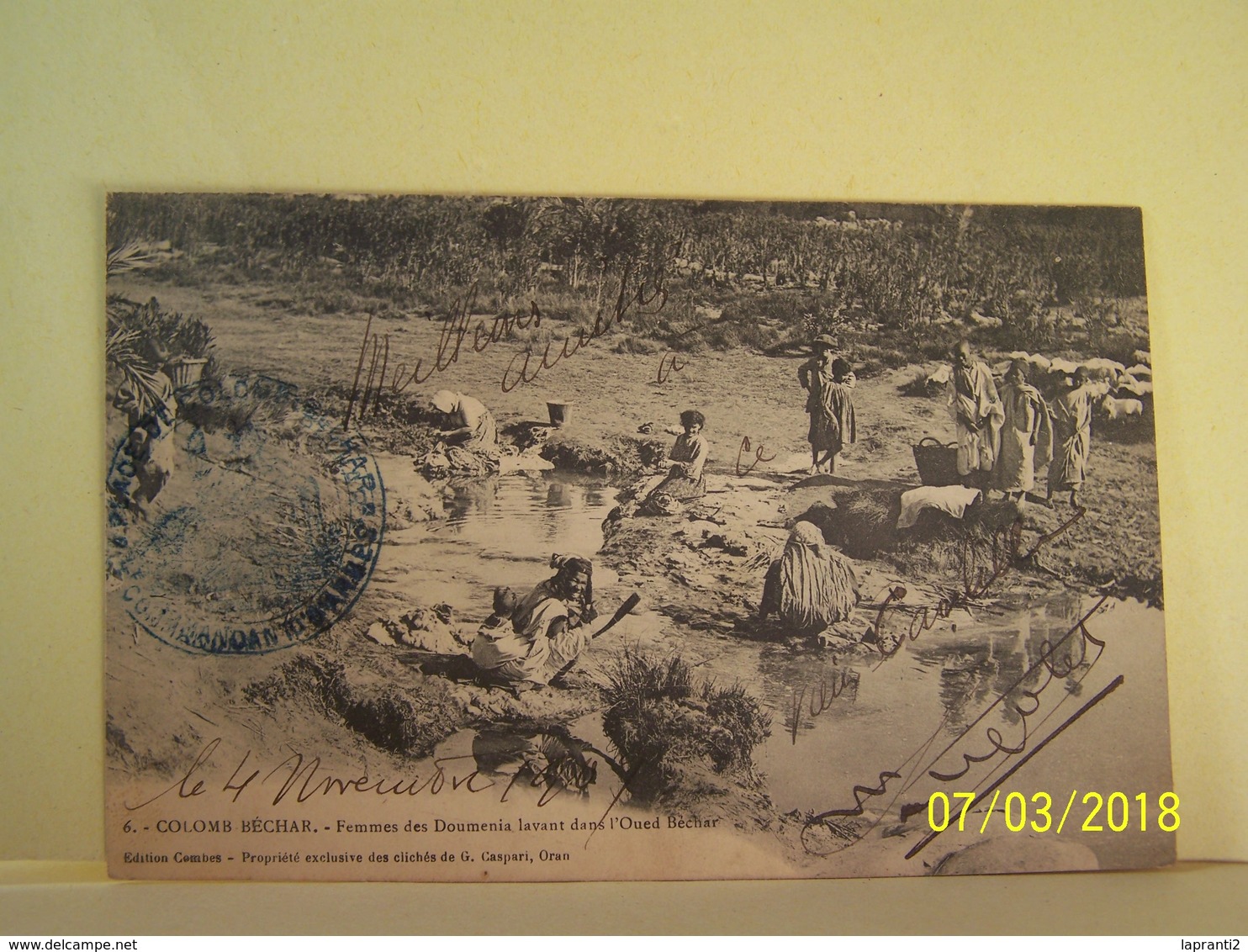 COLOMB-BECHAR (ALGERIE) BECHAR. MARCOPHILIE MILITAIRE. FEMMES DES DOUMENIA LAVANT DANS L'OUED BECHAR.
