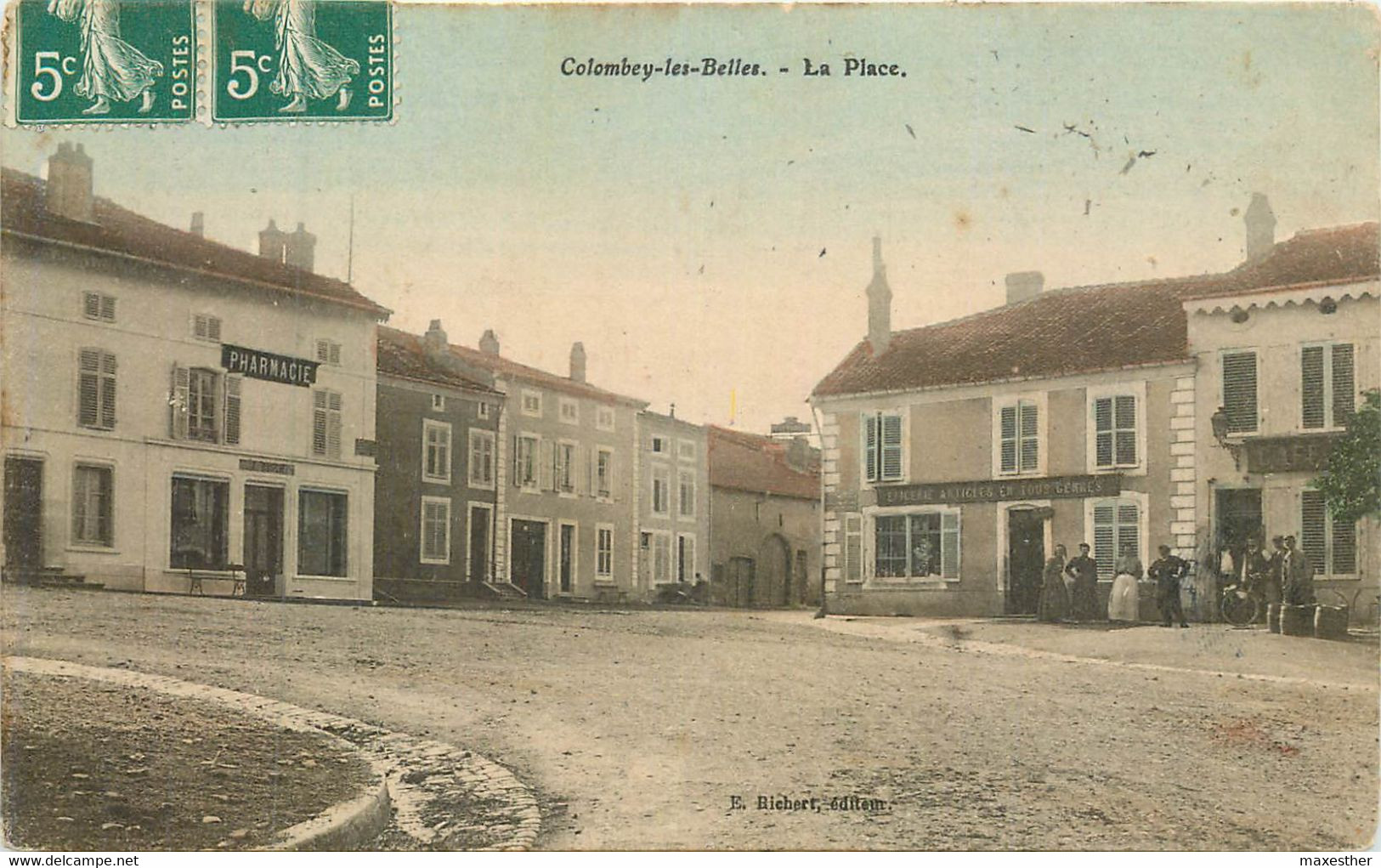 COLOMBEY LES BELLES la place