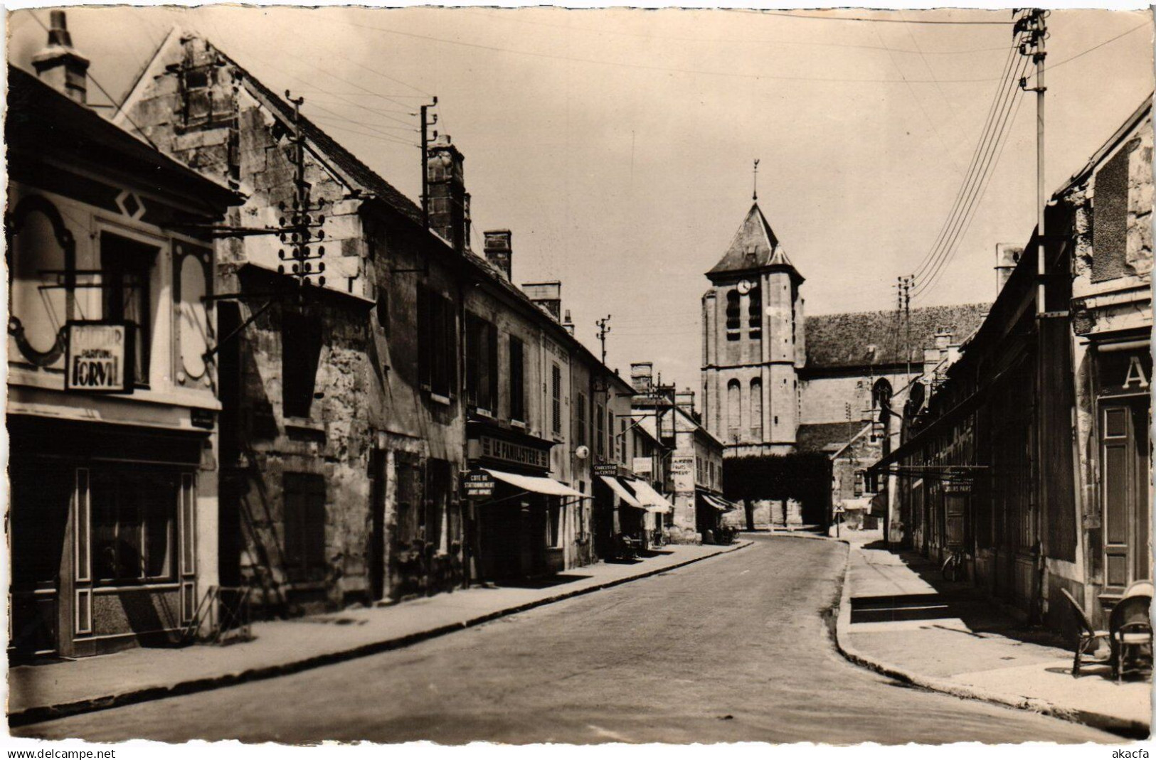 COM Gouvieux Église Rue principale (1187042)