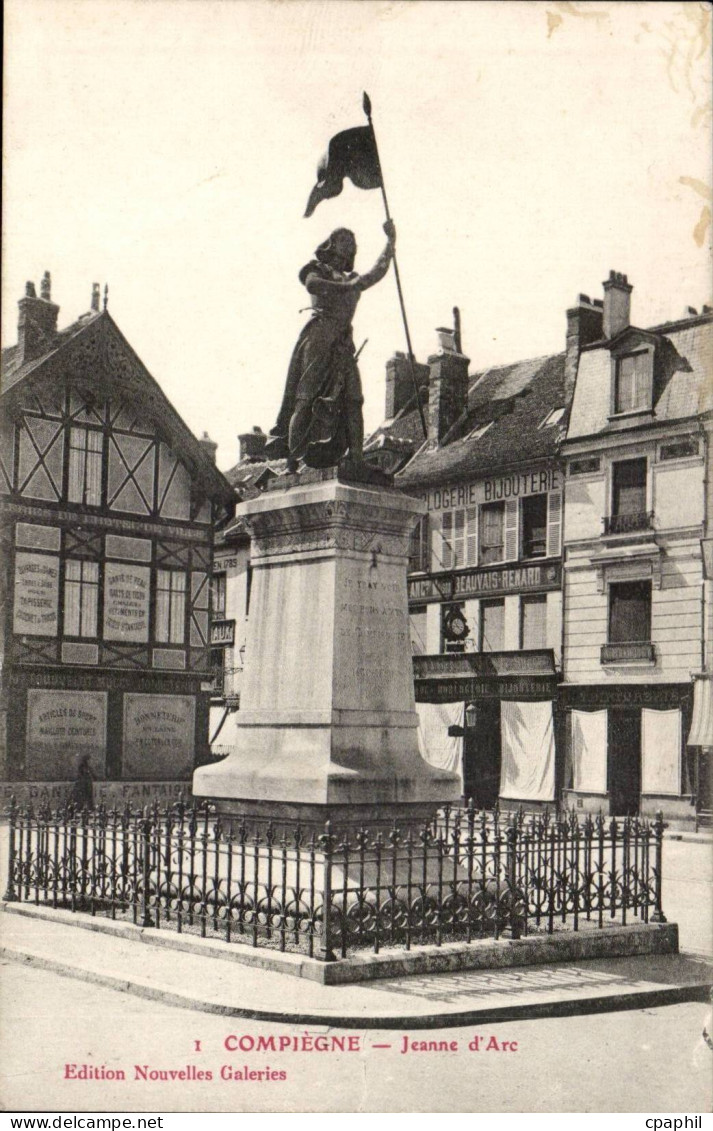 Compiegne CPA JEanne d'arc