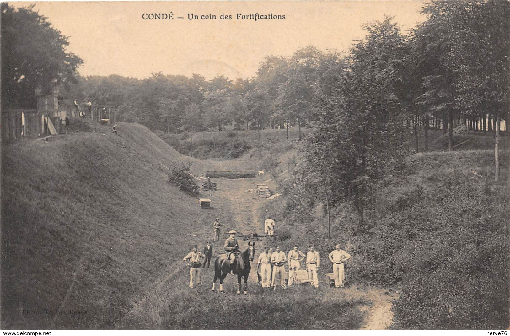 CONDE SUR ESCAUT - un coin des Fortifications