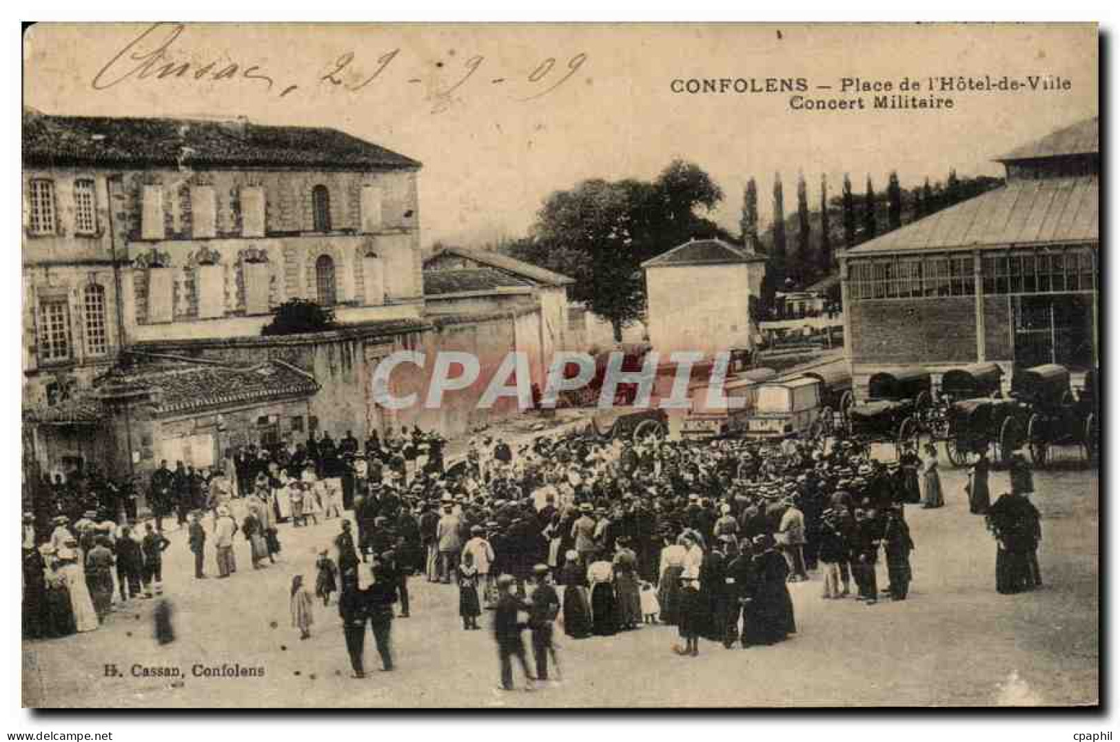 Confolens - Place de l'Hotel de Ville - Concert Militaire - CPA