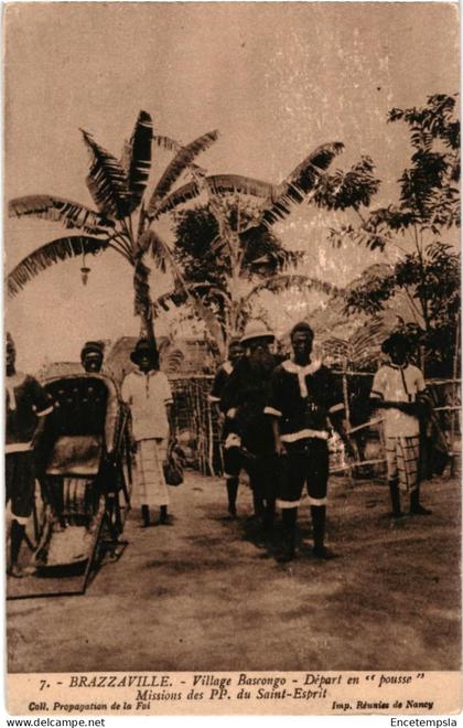 CPA Carte Postale  Congo - Brazzaville Brazzaville  Village Bascongo Départ en pousse  VM109666