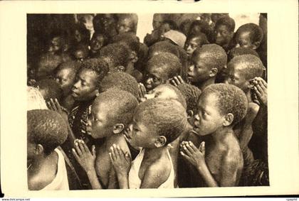 CPA Congo Francais Enfants Chretiens en Priere