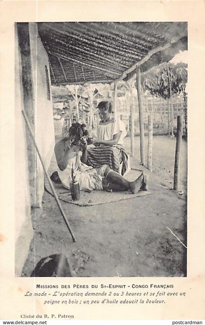Congo Brazzaville - La coiffeuse - Ed. Missions des Pères du Saint-Esprit - Congo français - Cliché du révérent Père Pat
