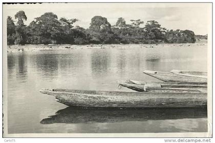 Afrique - Congo - Photographie - Pirogues