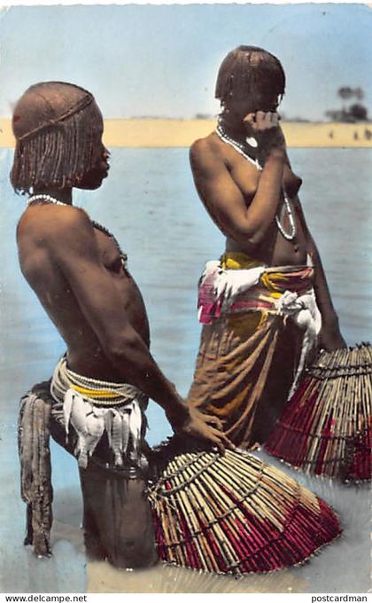 Congo Belge - Femmes pêchant - Ed. Hoa-Qui 1502