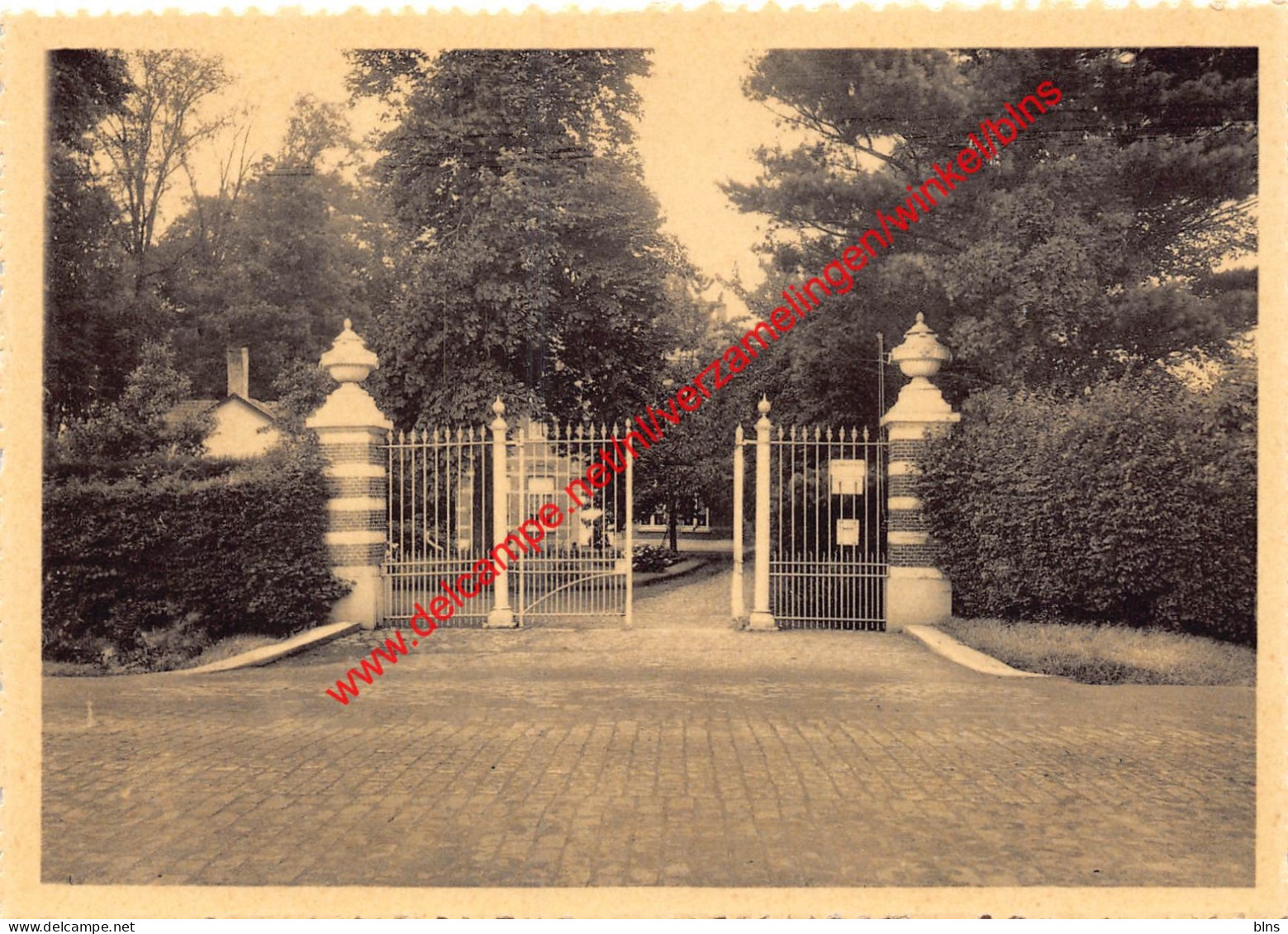 Contich - Kostschool Heilige Harten Altenapark - Hoofdingang - Kontich