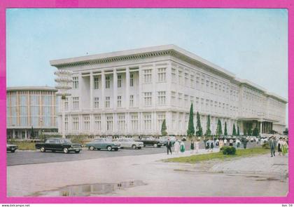 291295 / North Korea - Pyongyang - Fatherland Liberation War Victory Museum Building car PC Nordkorea Coree du Nord