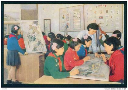 109064 / Pyongyang - Pioneer , FANCY WORK , OFFICE OF needlework - North Korea Corée du Nord PC mint postcard AK