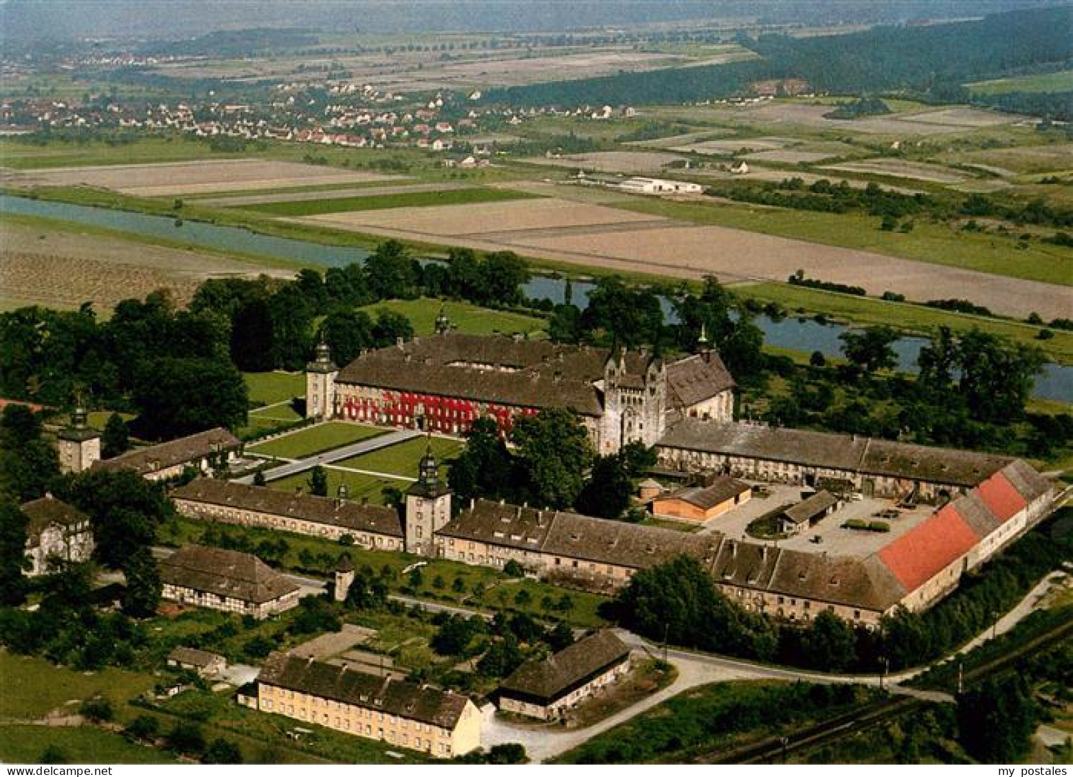 Corvey Hoexter Weser Schloss Reichsabtei Kloster Fliegeraufnahme Weser Hoexter F