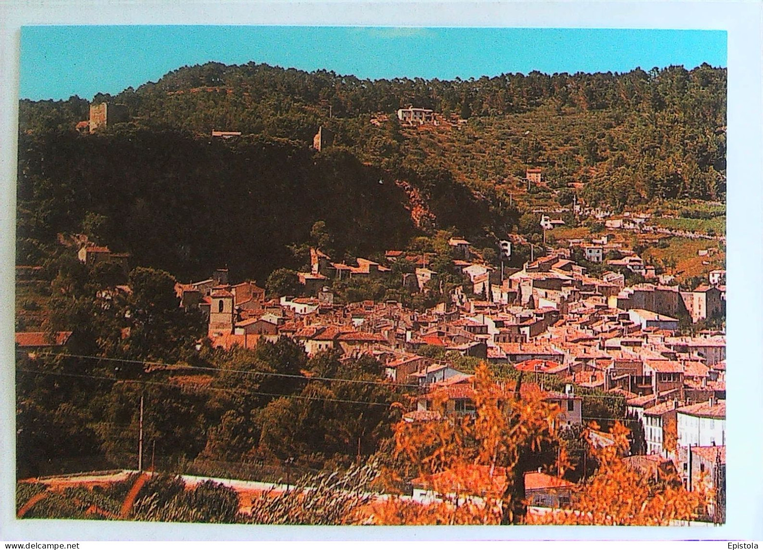 ►  Cotignac Vue générale