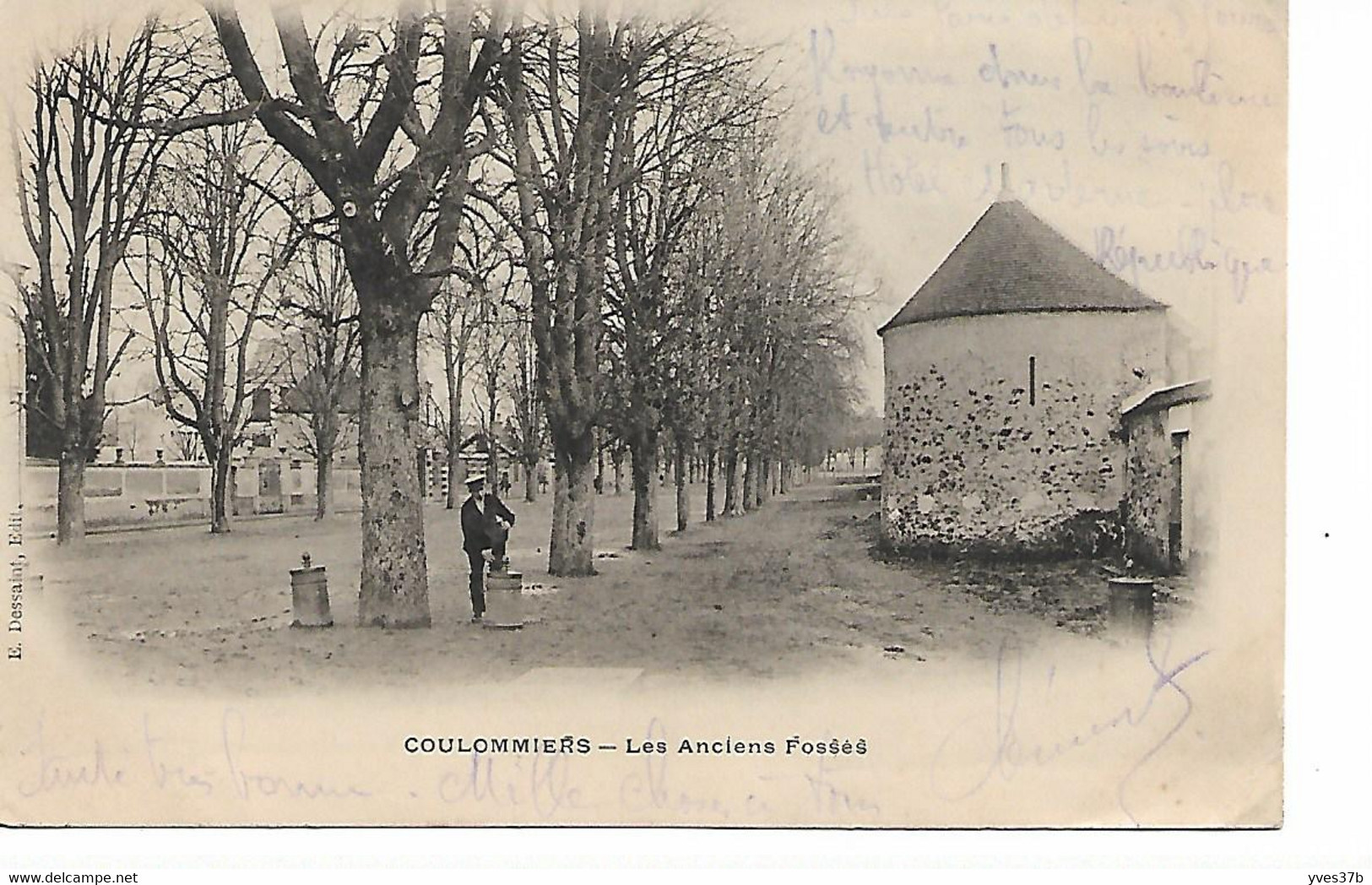 COULOMMIERS - Les Anciens Fossés