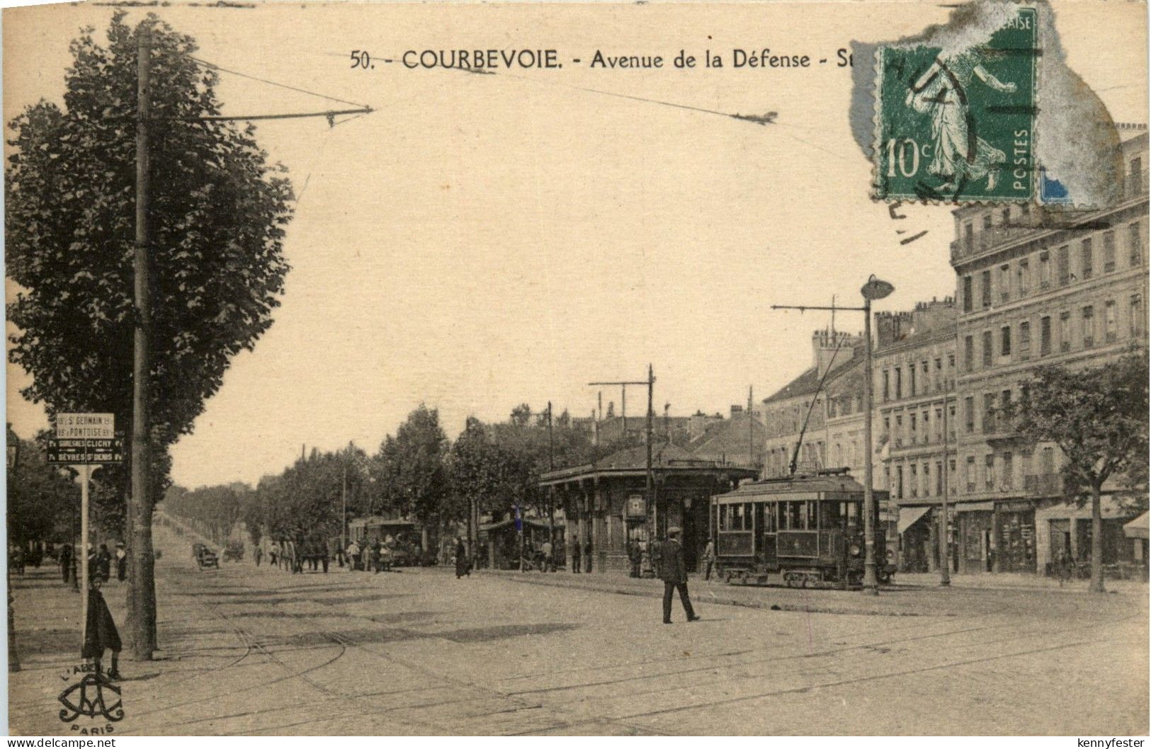 Courbevoie - Avenue de la Defense - Tramway