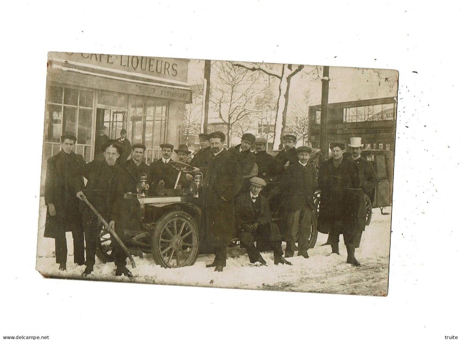 COURBEVOIE ? ( CARTE PHOTO )